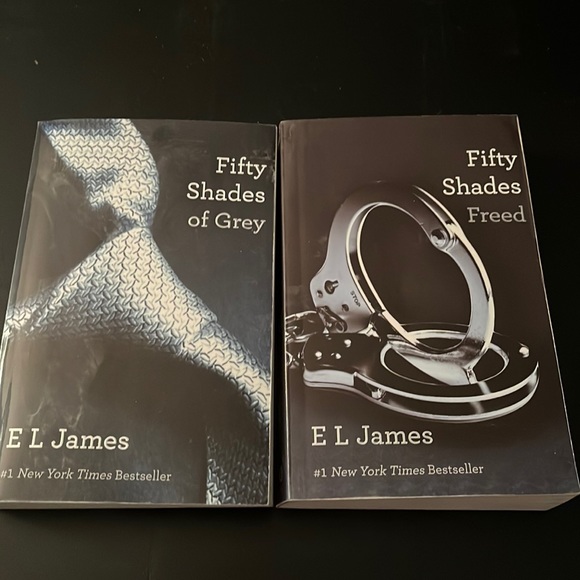 Fifty Shades of Grey, Fifty Shades Freed & Grey paperback books!! - Picture 1 of 2